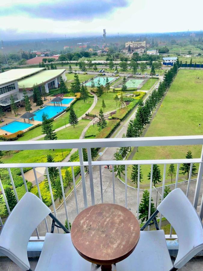 Wind Staycation Suites Tagaytay City Exterior photo